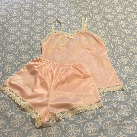 Vintage peachy pink cami & tap shorts set - Picture 1 of 7